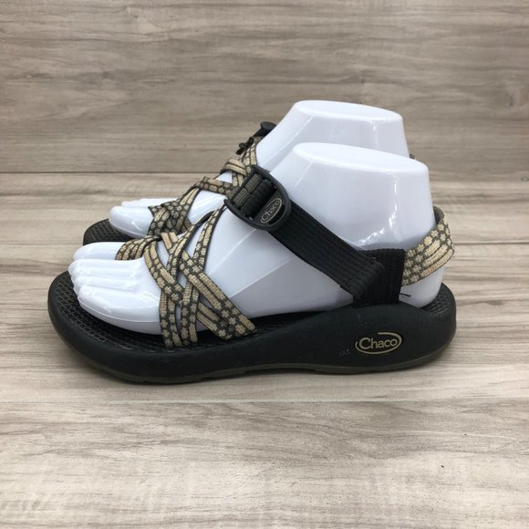 Chaco Sandals Womens 6 Zx2 Toe Strap Gray Off White Adjustable Outdoor Shoes - Picture 2 of 11